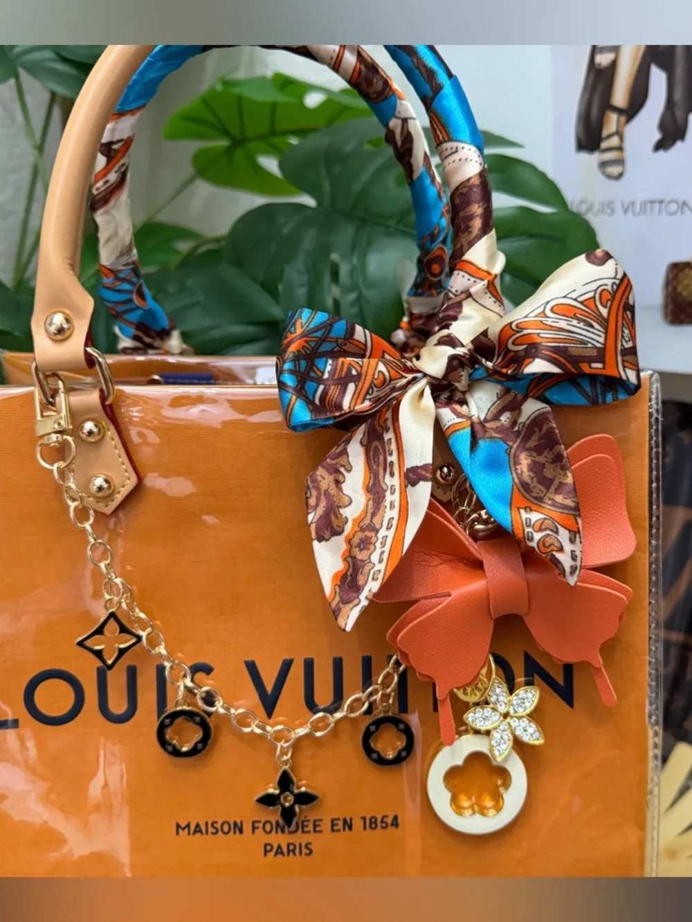 🧡🩵 Louis Vuitton Gift Tag Tote 🩵🧡 - Picture 2 of 7